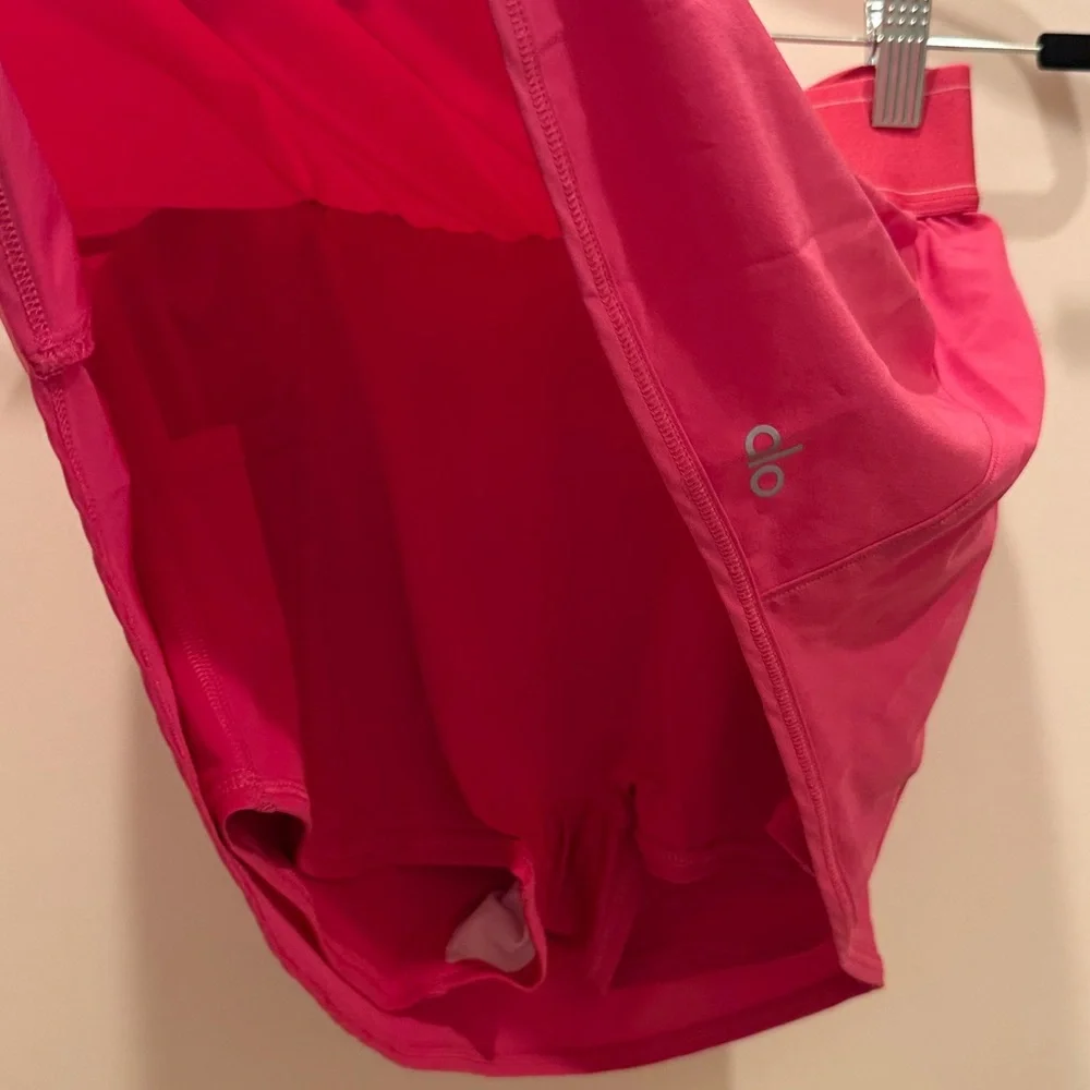 ALO Yoga Fuchsia Skirt